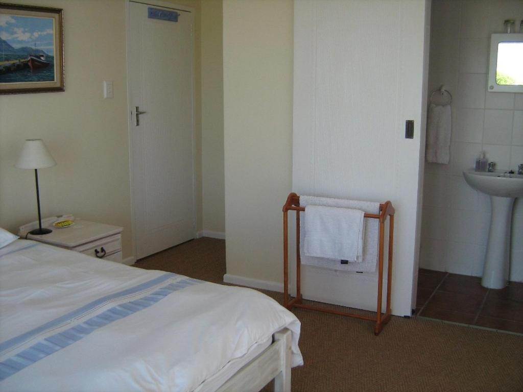 Nell'S B&B Kleinbaai Room photo